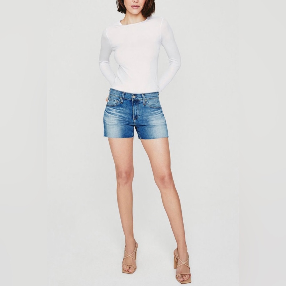 NWT AG Hailey Cut Off Ex Boyfriend Denim Shorts Medium Washed Blue Size 31